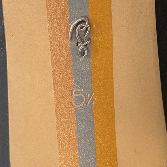 Sam Edelman Stunning Ulissa Luster Imitation Pearl Pointed Toe Bootie Size 5.5 - Picture 14 of 15